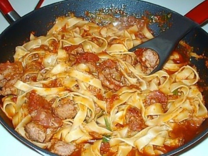 Saucisse de Toulouse aux tagliatelles