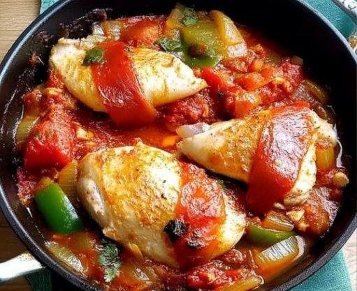 Poulet basquaise