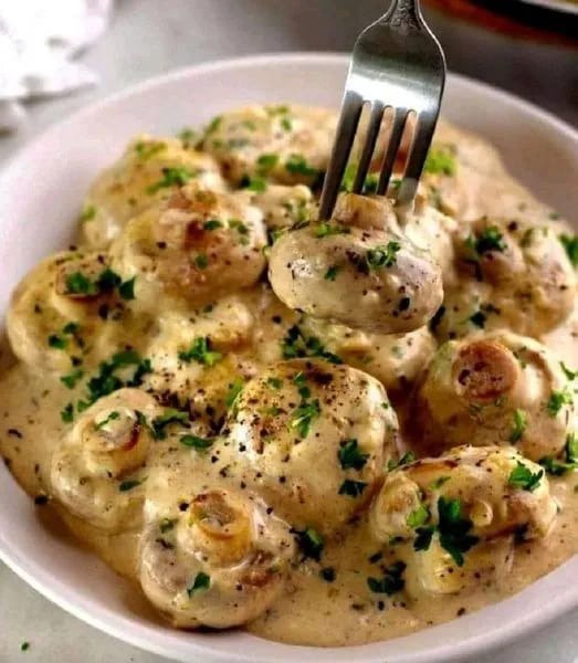 champignons à l’ail dans du parmesan