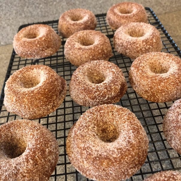 Donuts au cidre de pomme cuits au four